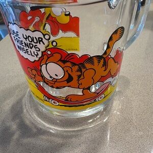McDonald's Garfield 1978 Jim Davis 3 1/2" Tall Use Your Friends Wisely Cup